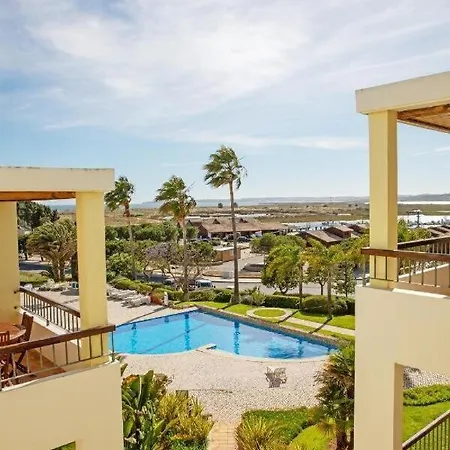 3-bedroom Ground Floor With Communal Pool In The Heart Of At07 *