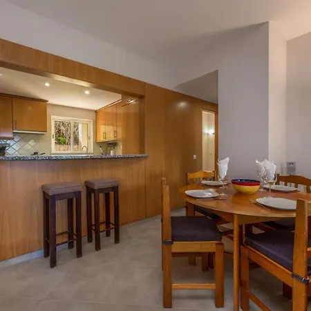 Apartment 3-bedroom Ground Floor With Communal Pool In The Heart Of At07 *